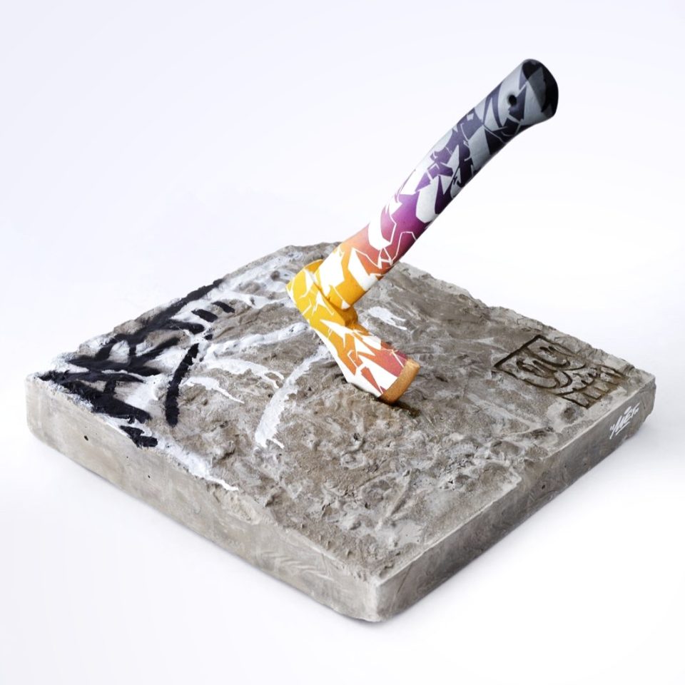 ART LIKE AXE